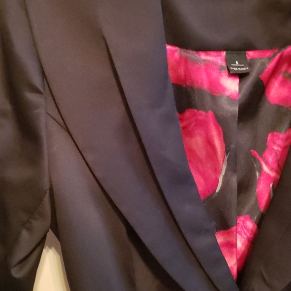 Black satin coat - Picture 3 of 3